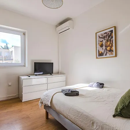 Banjul - Spacieux 3 - Parking & Climatisation Apartment Reims